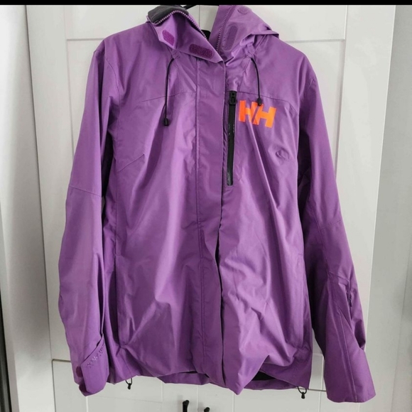 Helly Hansen Jackets & Blazers - BNWOT winter helly hansen